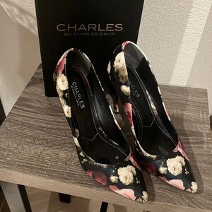 All leather floral print pumps Charles David SZ 10 , excellent condition 4” heel